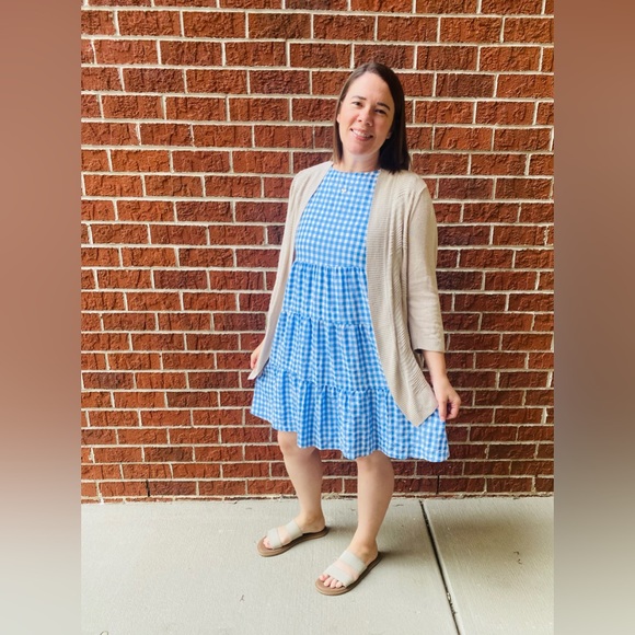 Meet your Posher, Shelly - Picture 3 of 10